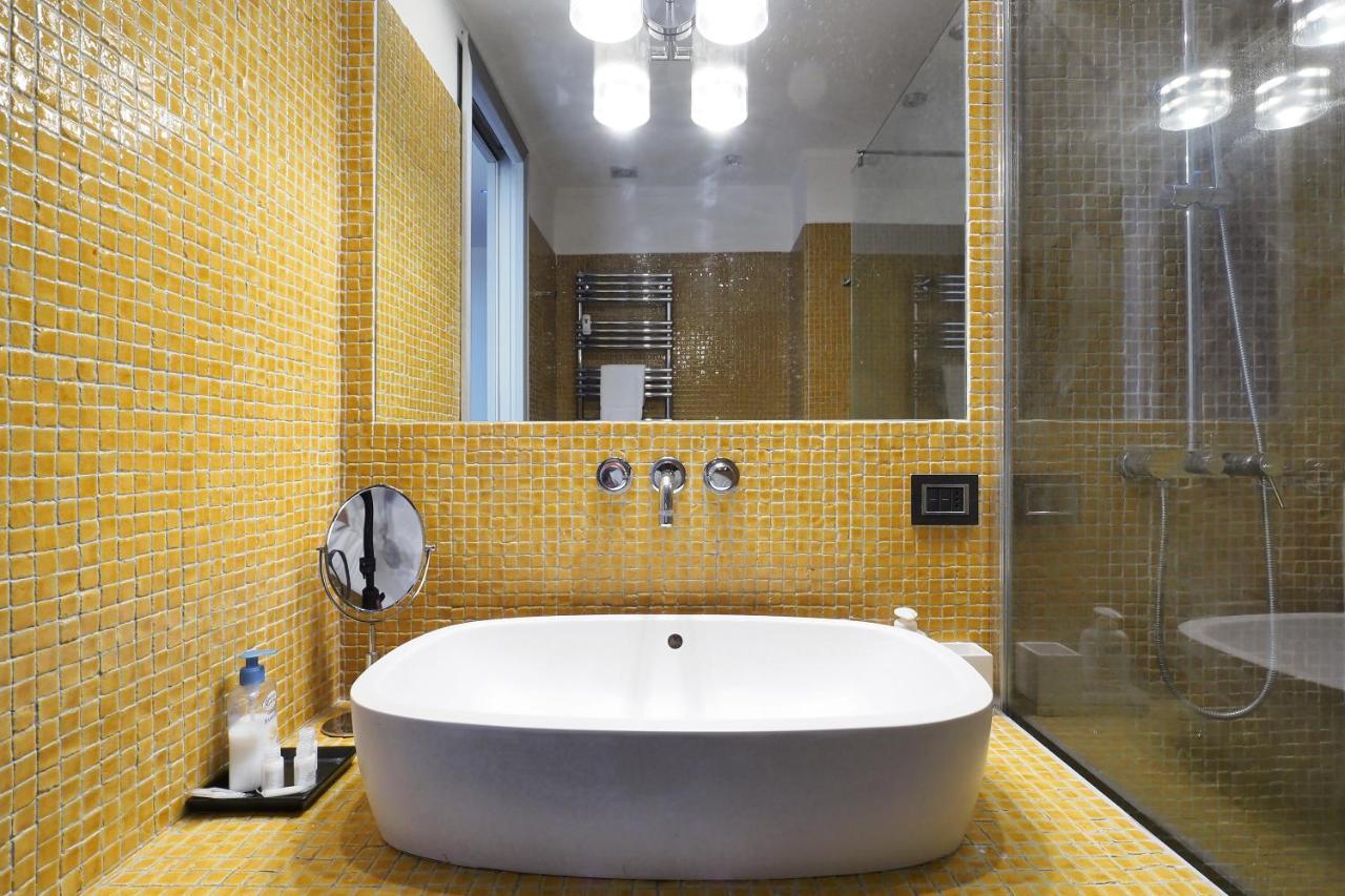 Maison Cusani - Brera Exclusive Apartment มิลาน ภายนอก รูปภาพ